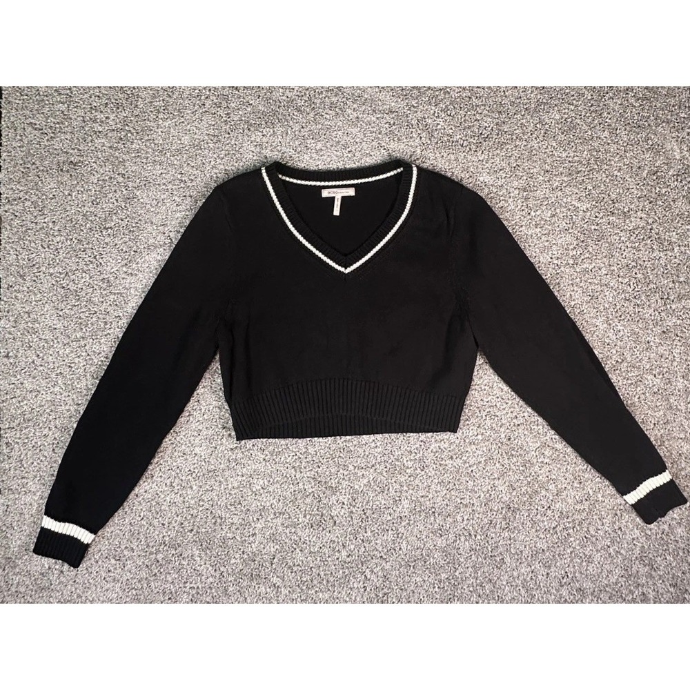 BCBGeneration V Neck Cropped Sweater Size L Black White Knitted‎ Pullover Casual